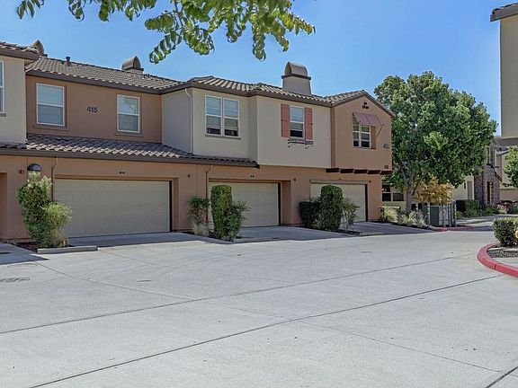 3rd image of 415 Anchor Ln APT 103