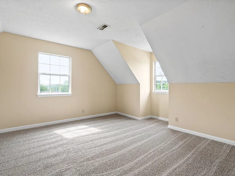 2080 Carneal Ln — Photo 23