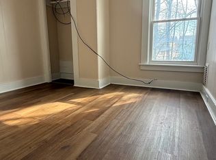 7001-7003 S Salina St #2R, Nedrow, NY 13120