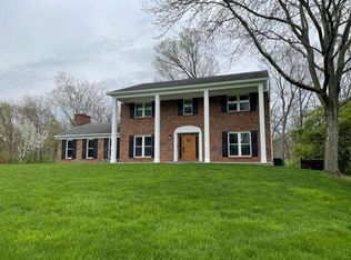 7071 Willowood Dr, West Chester, OH 45241