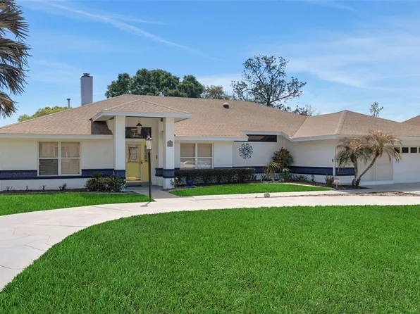 2984 Plantation Rd, Winter Haven, FL 33884