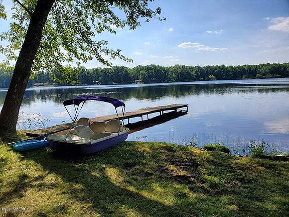 3rd image of 5977 S Whalen Lake Dr