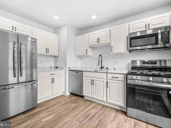 7973 Riggs Rd APT 1, Hyattsville, MD 20783