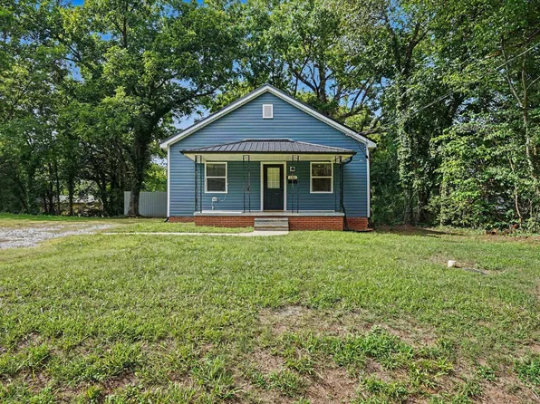 600 Town Branch Rd, Graham, NC 27253
