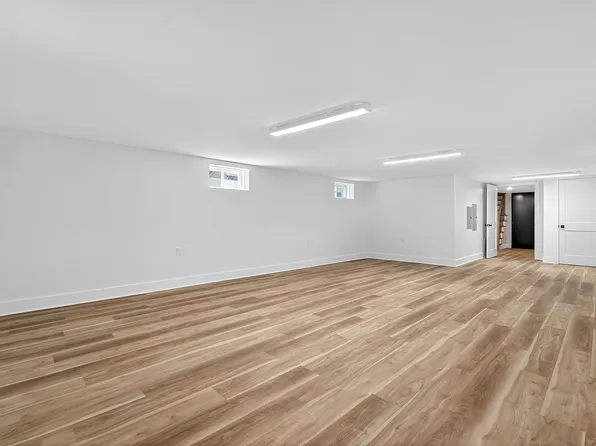 29 West 9th Street image 39 of 49