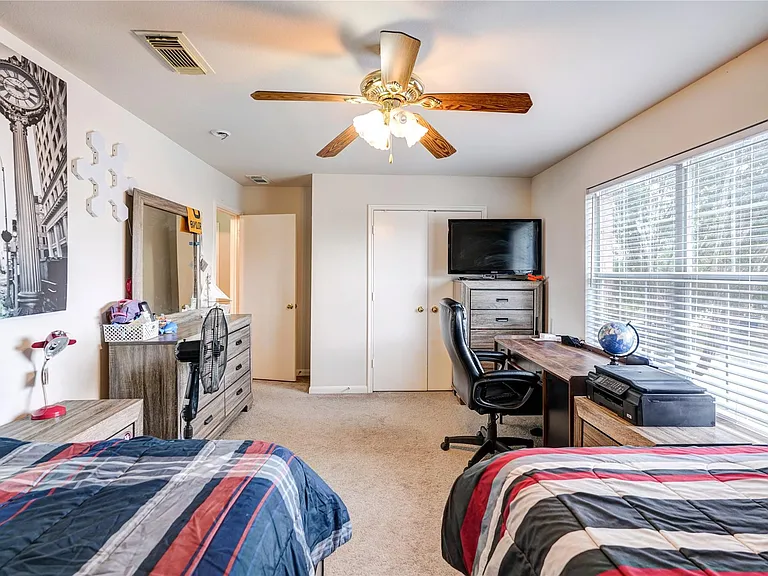 21030 Kenna Cove Ln — Photo 32