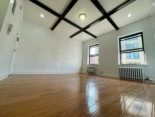 Rented by Building Equity Real Estate LLC | media 8