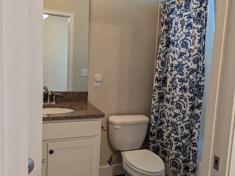 2365 NW 33rd Pl — Photo 11