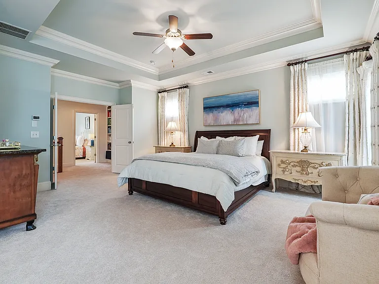 715 Saybeck Way — Photo 16