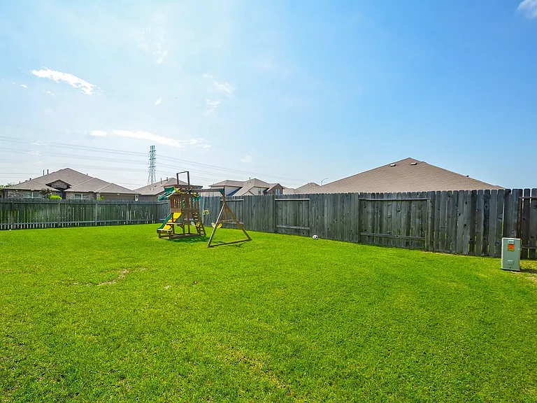 9426 Barton Xing — Photo 31