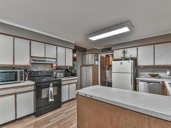 4th image of 6446 138th St