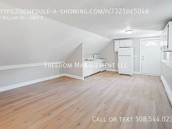 2nd image of 62 Willow Rd APT 2