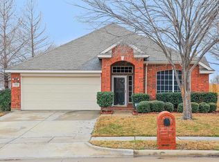 1104 Bellcrest Dr, Arlington, TX 76002