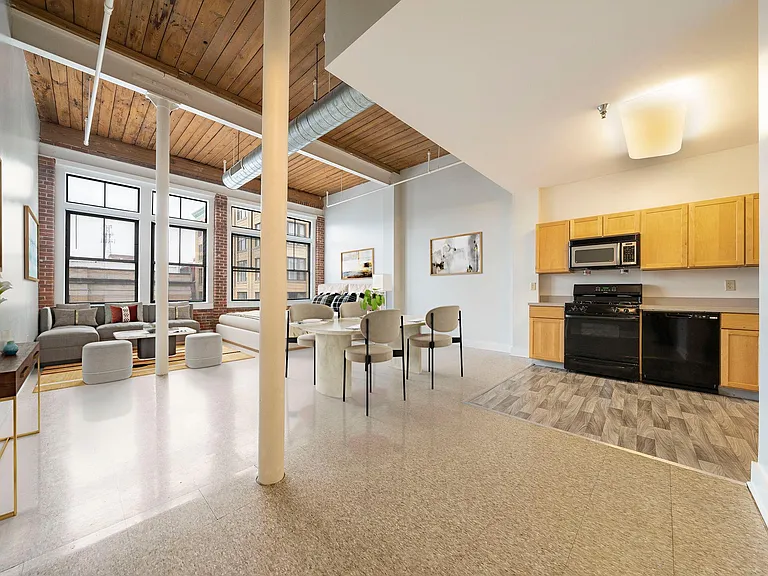 Union Street Lofts — Photo 4