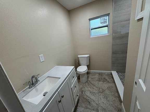 4th image of 10715 N Dixon Ave