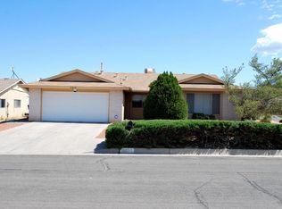 7325 Avenida La Costa NE, Albuquerque, NM 87109