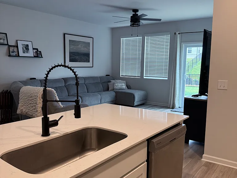 773 Moray Ln — Photo 16