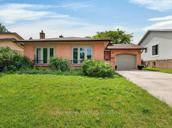 34 Crestcombe Rd, Saint Catharines, ON L2S 2J4