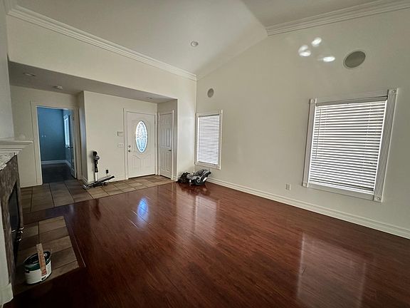 3rd image of 1402 Goldeneagle Dr