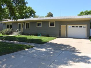 1313 9th Ave W, Williston, ND 58801