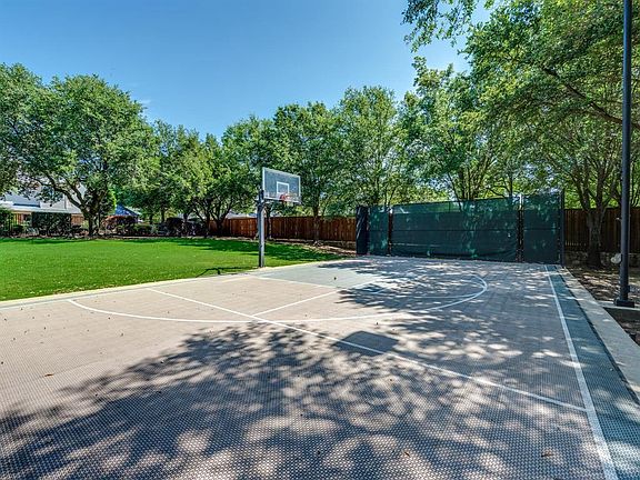 4th image of 2701 Highgrove Ct