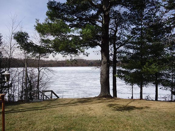 3rd image of 211A E Lower Pine Lake Ln
