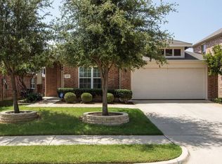 492 Liberty Way, Lake Dallas, TX 75065