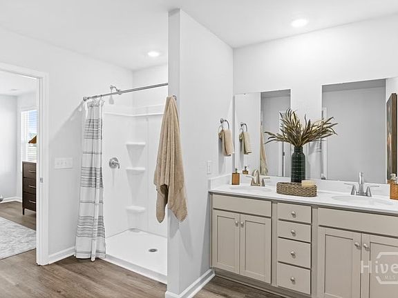 5th image of 129 Wilderness Road