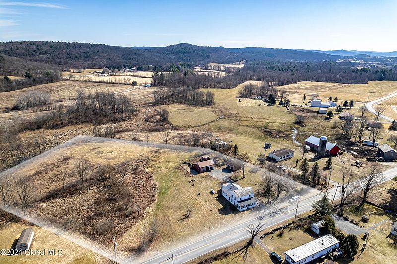 3rd image of 1506 County Route 17