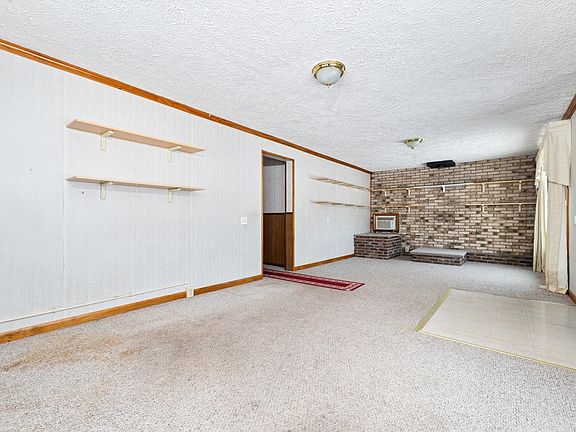 4th image of 1663 County Road 633