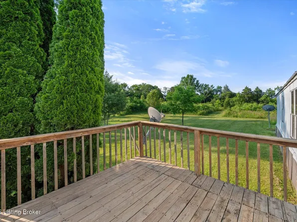 288 Adams Ct, Bedford, KY 40006