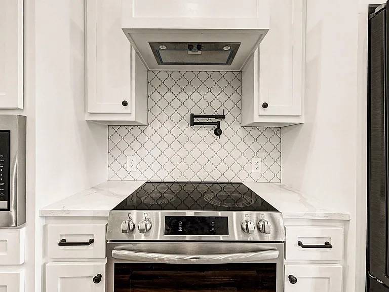 444 Mill Rd — Photo 10