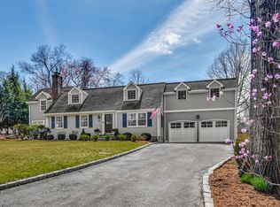 28 Briar Brae Rd, Darien, CT 06820