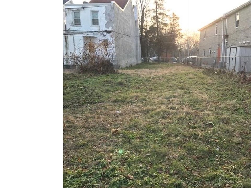 1st image of 4704 Roosevelt Blvd