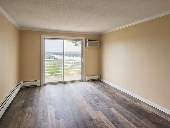 3rd image of 145 Essex Ave APT 617