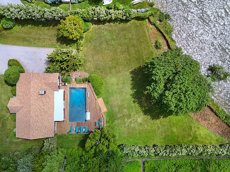 70 Mill Pond Ln — Photo 30