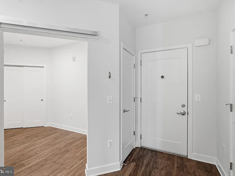 989 S Buchanan St #308 — Photo 2