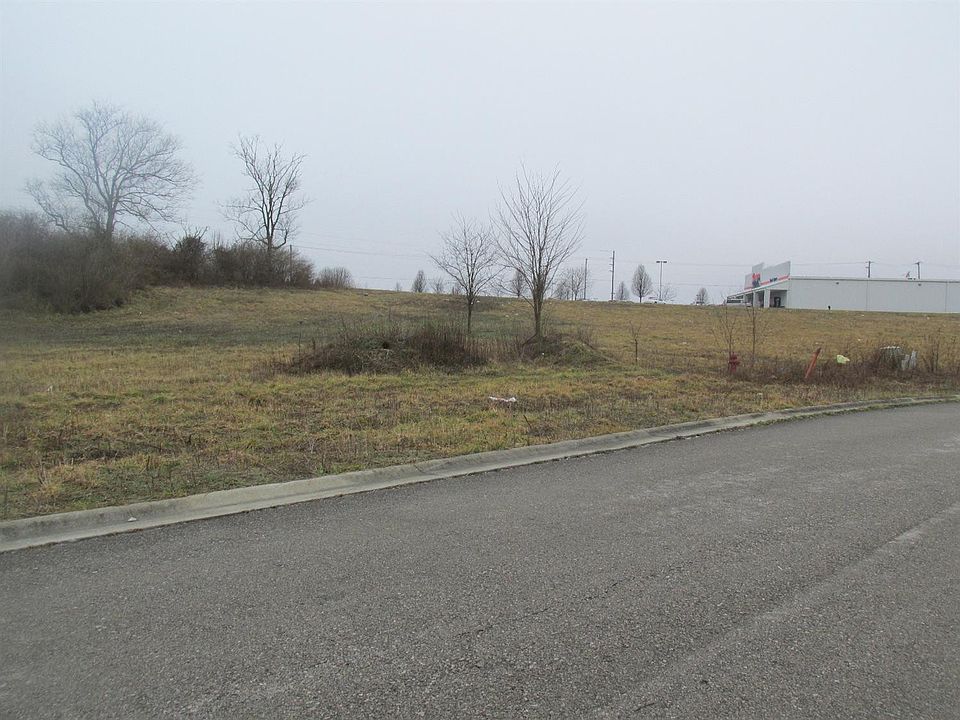 1st image of 404 Farris Parks Blvd