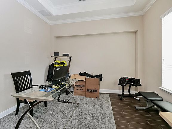 5th image of 743 Aspen Leaf Dr