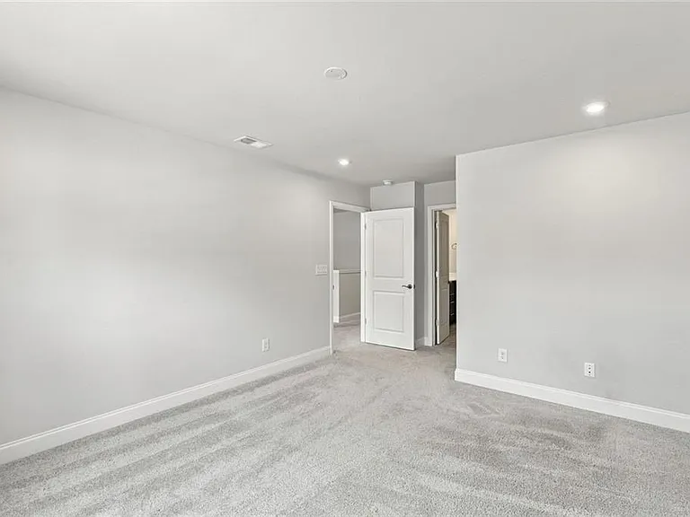 406 Riverclub Rd — Photo 32