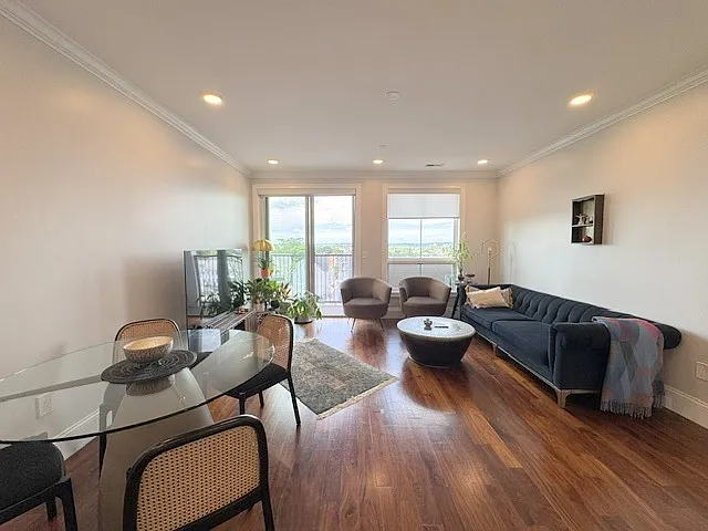 87 Medford St #309 — Photo 5