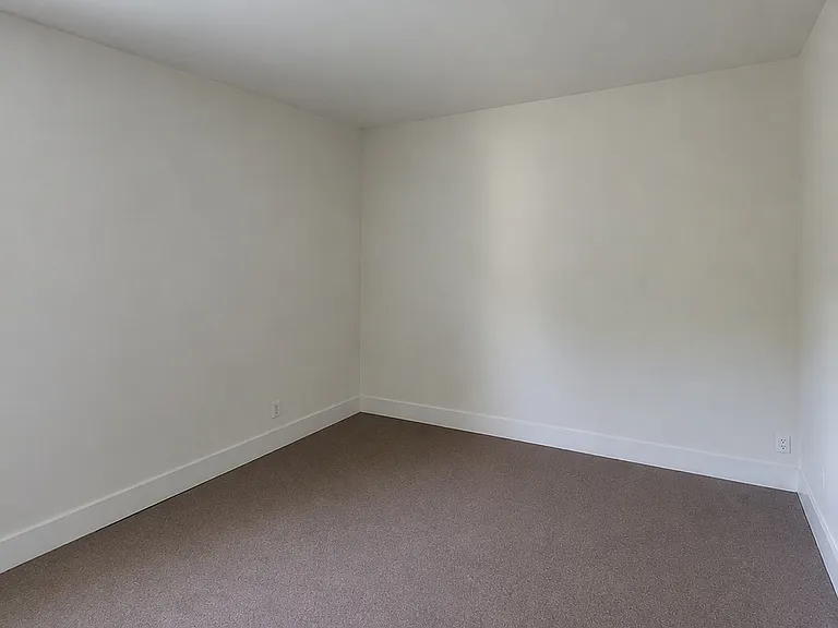 16 Coe Ave #2 — Photo 5