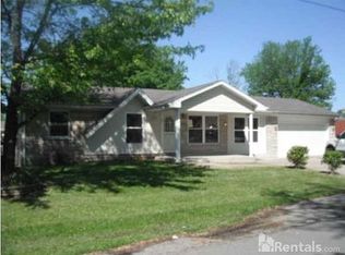 109 N Circlecrest Dr, Louisville, KY