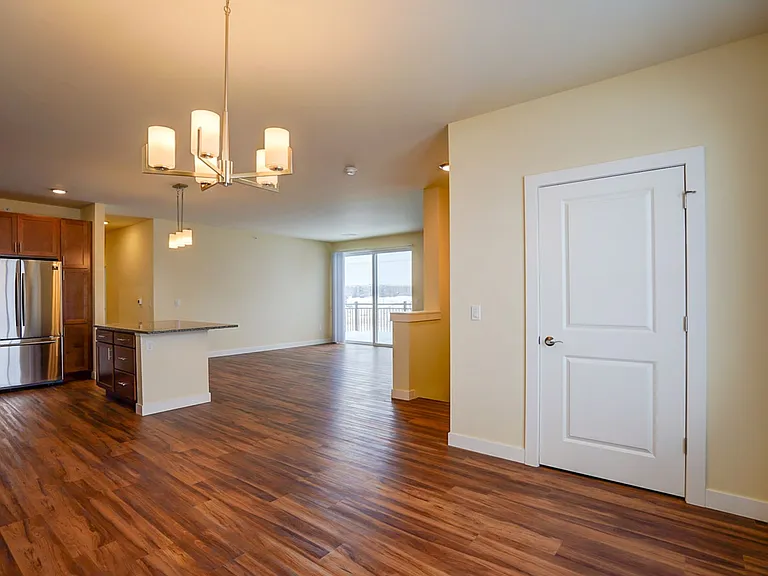 1270 Stonewood Xing — Photo 16