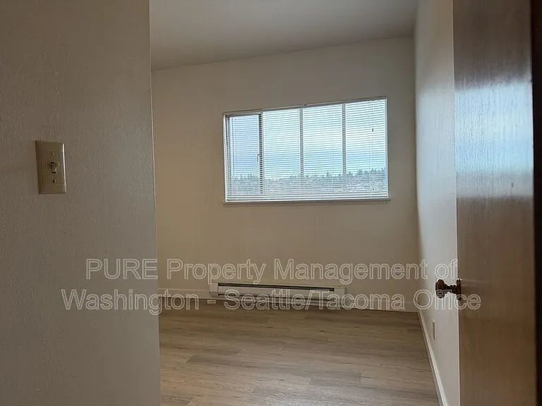 6609 SW Admiral Way — Photo 19