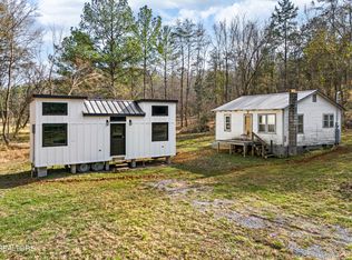 320 White Plains Rd, Vonore, TN 37885