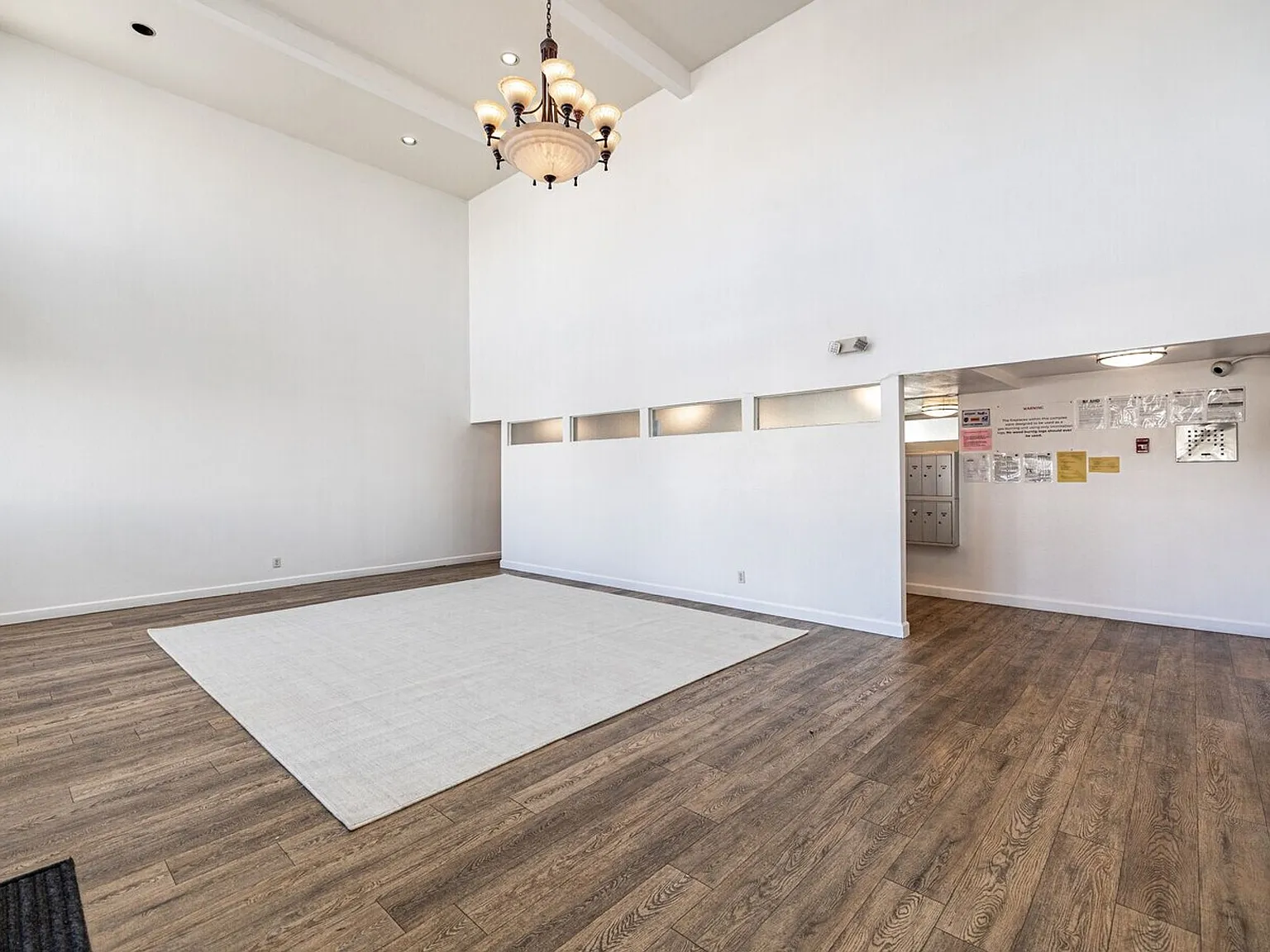 Welcome to Sherman West Apartments — Photo 2