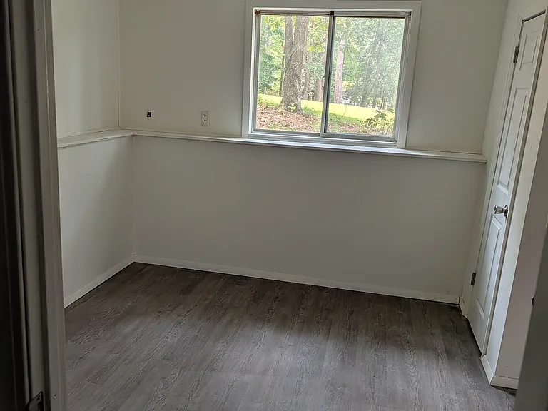 507 Lancelot Dr — Photo 12