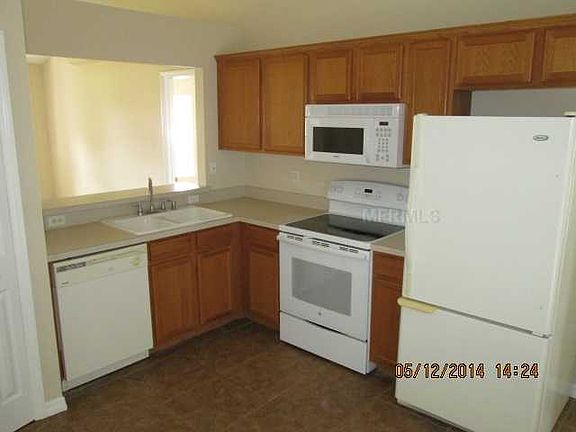 4th image of 322 Carol St