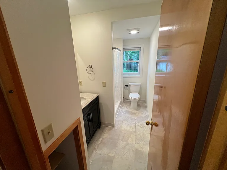 209 2nd St NW #1-2 — Photo 9